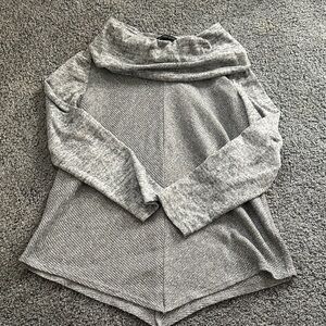 Signature Studio Off-the-Shoulder Gray Sweater